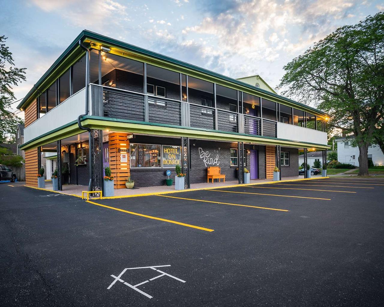 Hotel On Monroe Rochester Exterior photo